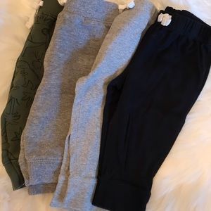 CARTERS SIZE 6 MONTHS JOGGERS TOTAL OF 4 JOGGERS .